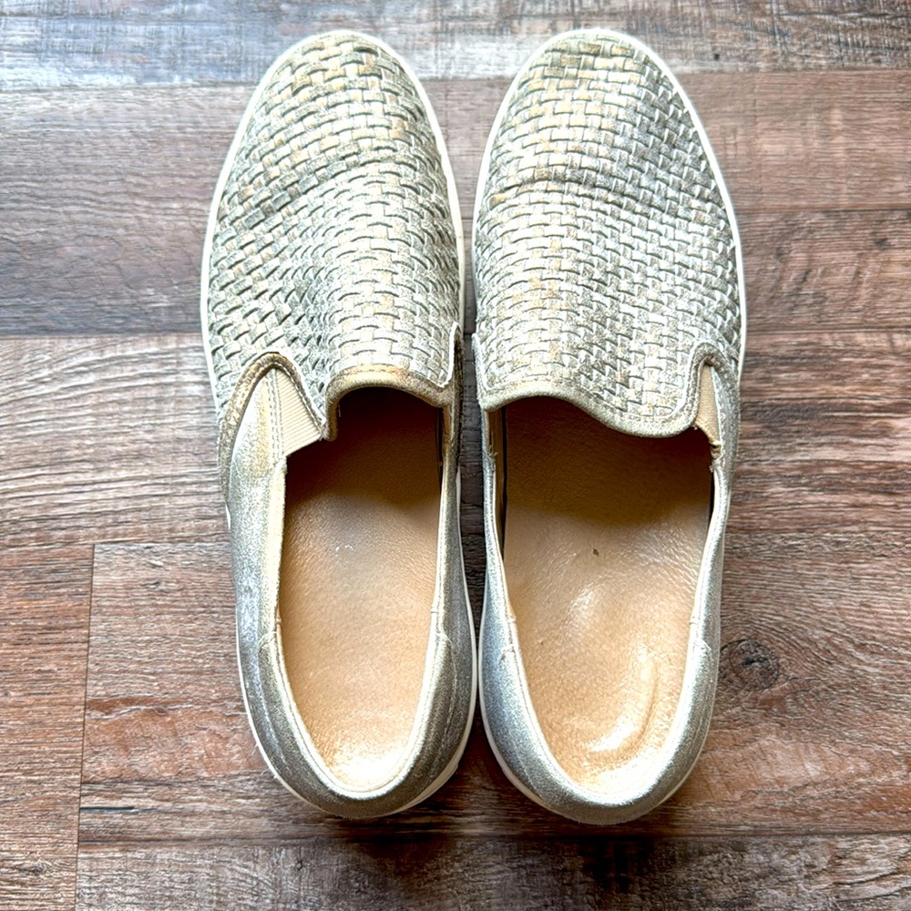 J/Slides Womens Sneaker woven golden sneaker slip on